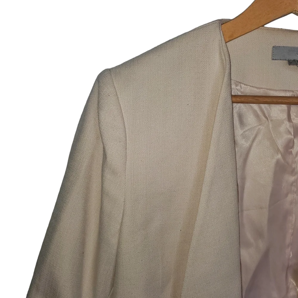 H&M Cream Blazer - Picture 3 of 9